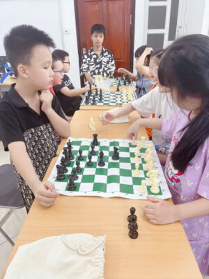 tập thực chién cờ vua