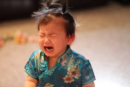 Nguyên nhân khiến trẻ hay cáu giận